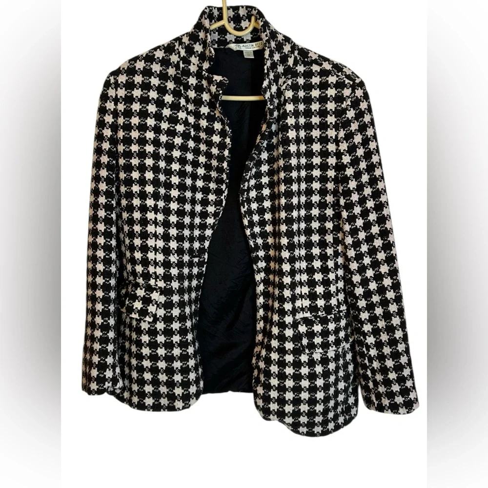 Austin Reed Black and White Houndstooth Blazer - Picture 7 of 7
